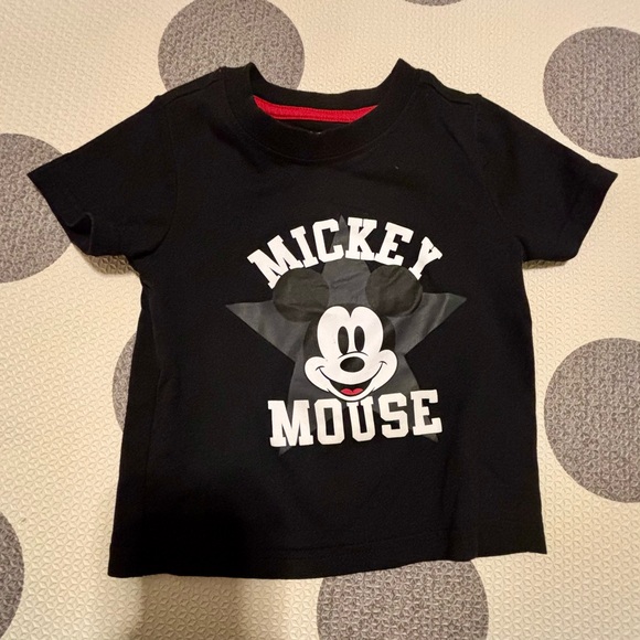 Lot Of 6 Pre-owned 12-18Months Baby Bodysuits, T-shirts, Nike/Adidas/Gap/Disney - Picture 10 of 13